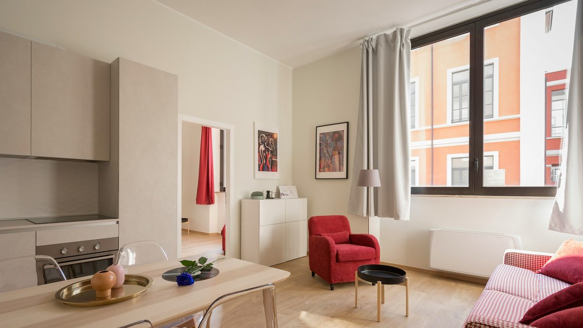Moving Into Your First Student Apartment: What Students (and Their Parents) Need to Know